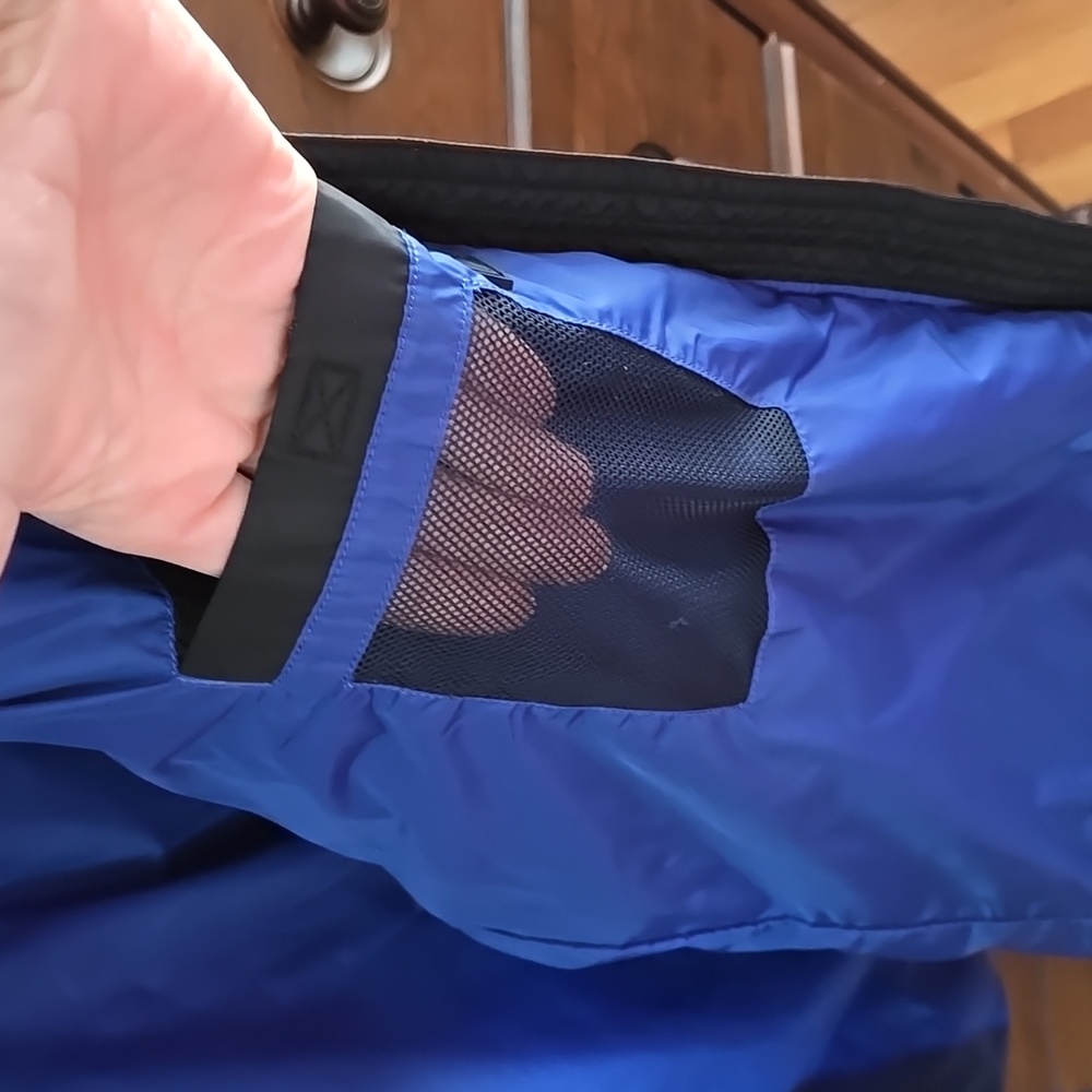 Lands End Women's Quilted Winter Coat Size 2x  Black with blue trim. Primaloft. - Picture 4 of 9